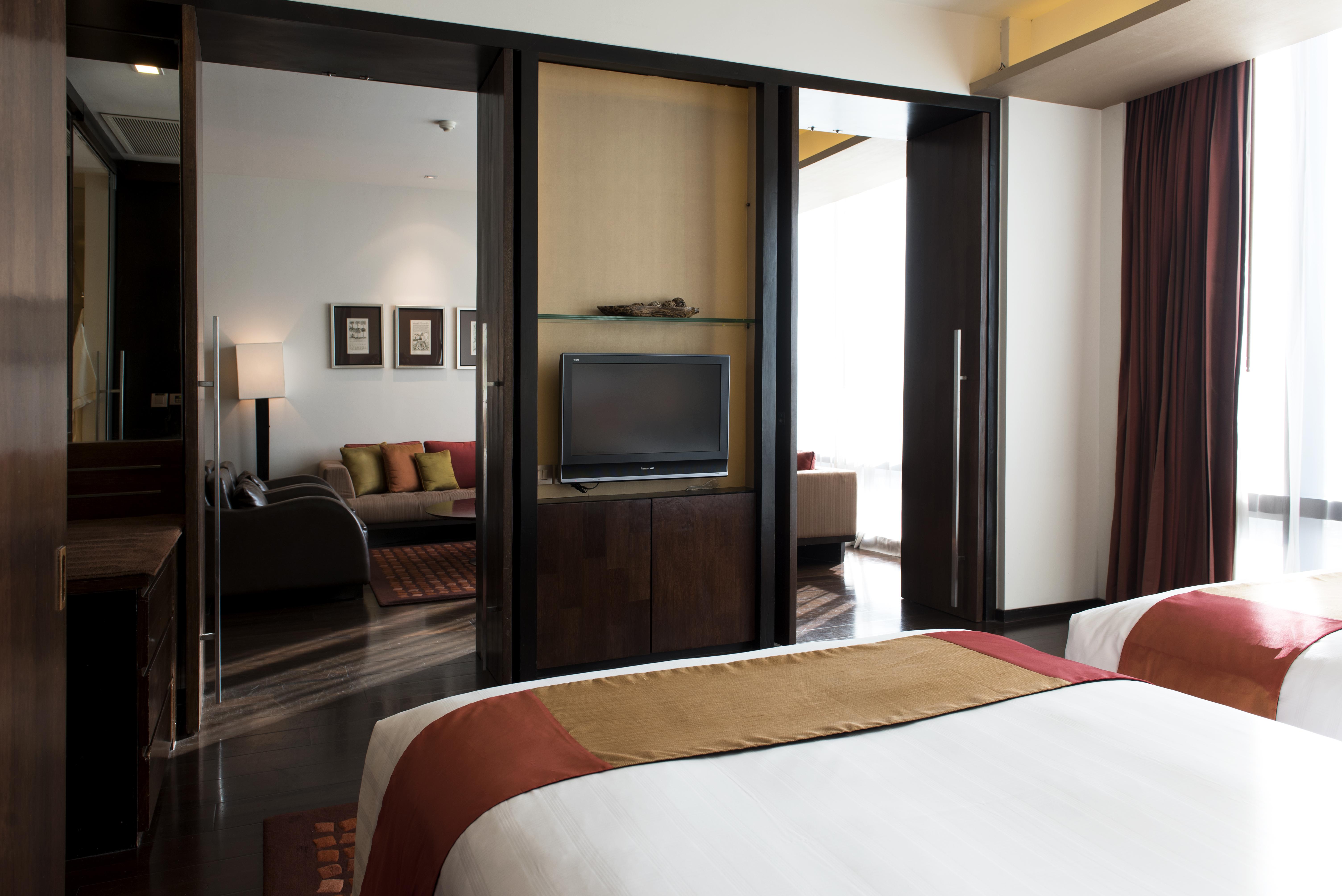 Vie Hotel Bangkok - Mgallery Collection Exterior photo Suite