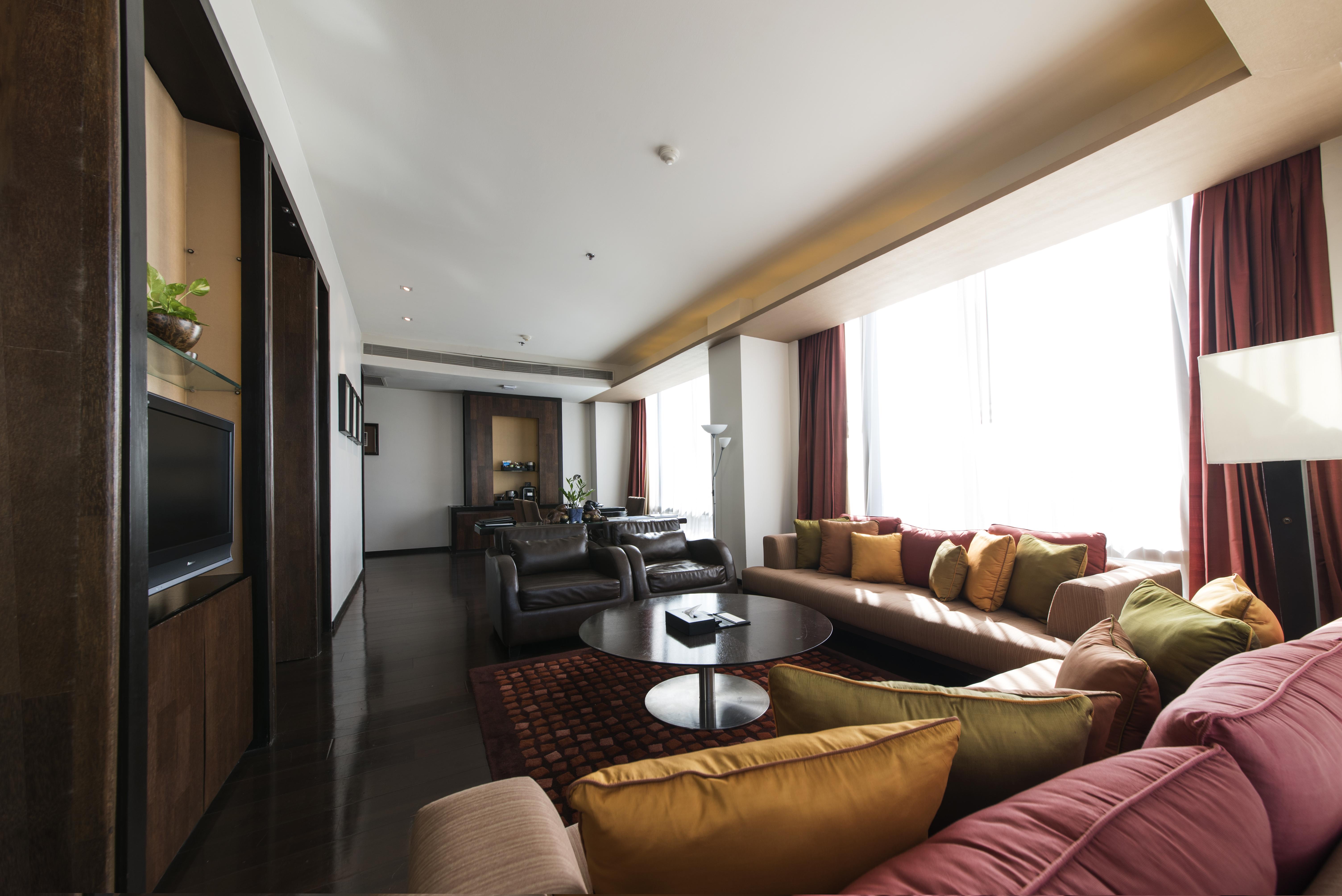 Vie Hotel Bangkok - Mgallery Collection Exterior photo A suite at the hotel