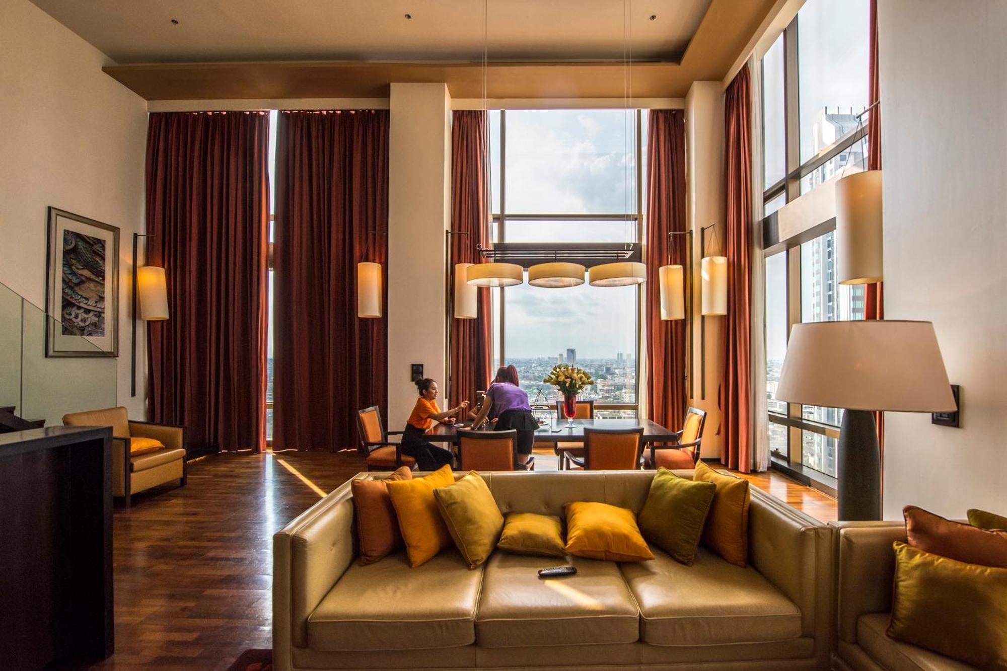 Vie Hotel Bangkok - Mgallery Collection Room photo The living room of a suite at the Mandarin Oriental, Bangkok