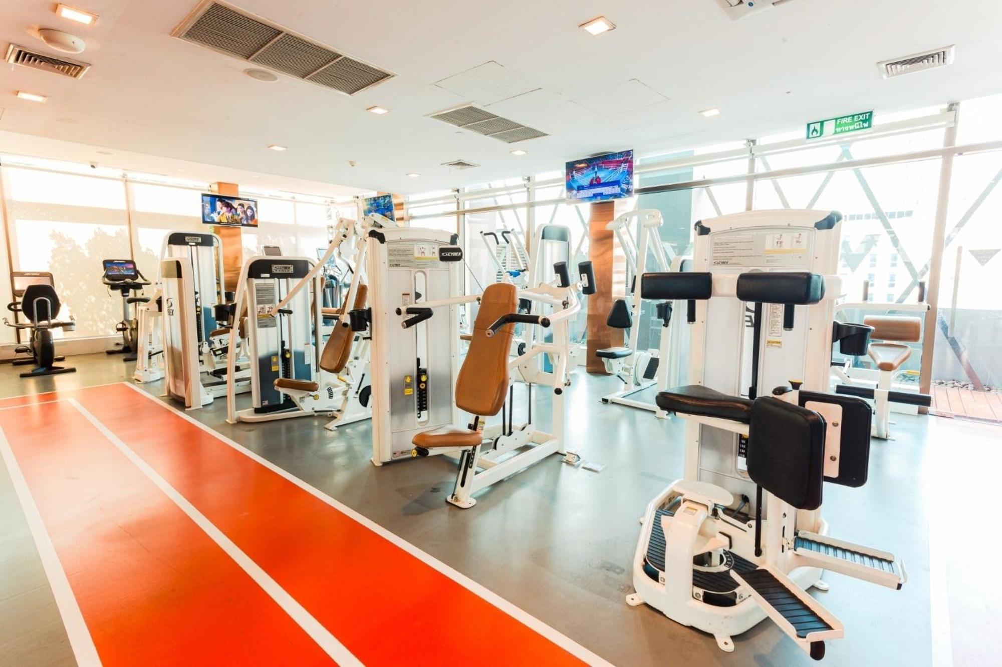 Vie Hotel Bangkok - Mgallery Collection Exterior photo The gym at the hotel