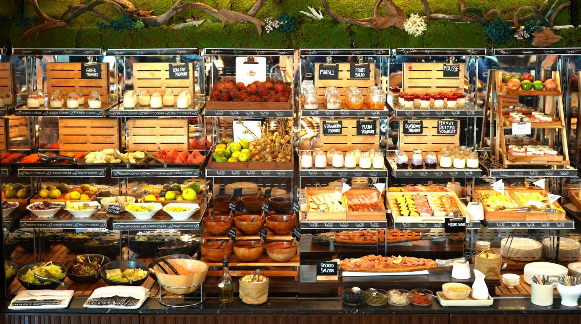 Vie Hotel Bangkok - Mgallery Collection Exterior photo A salad bar